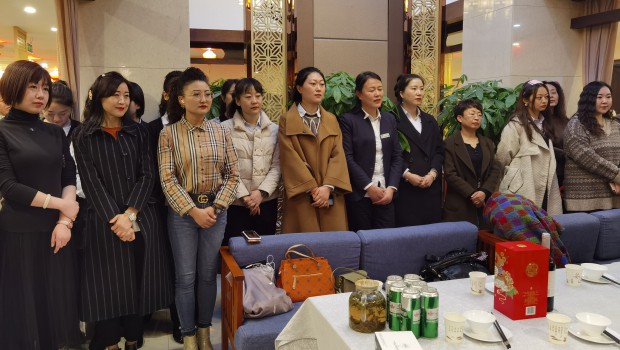 兰州拉斯维加斯游戏3499集团举行“三?八”妇女节联欢活动